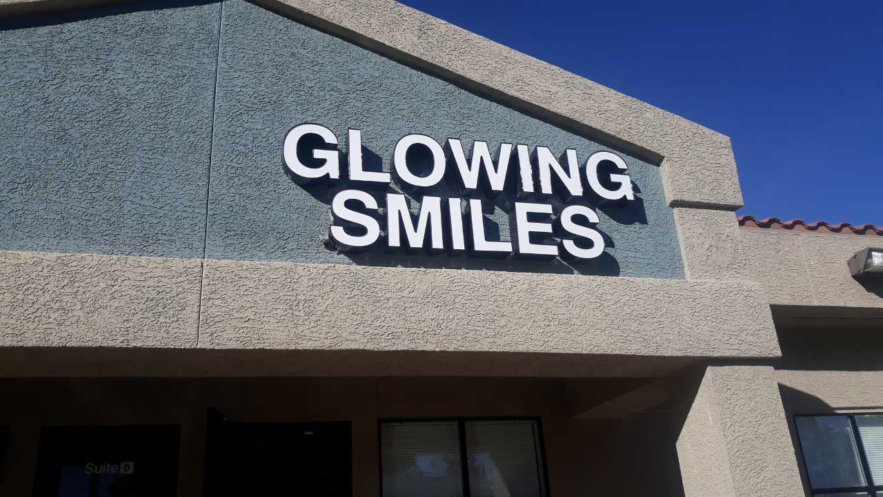 Dentist in Henderson